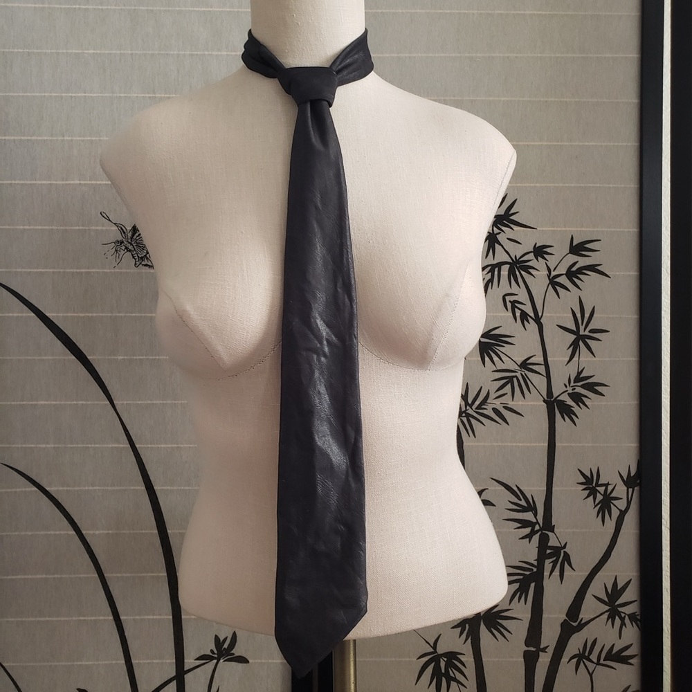 [mark] Soft Black Faux Leather Neck Tie